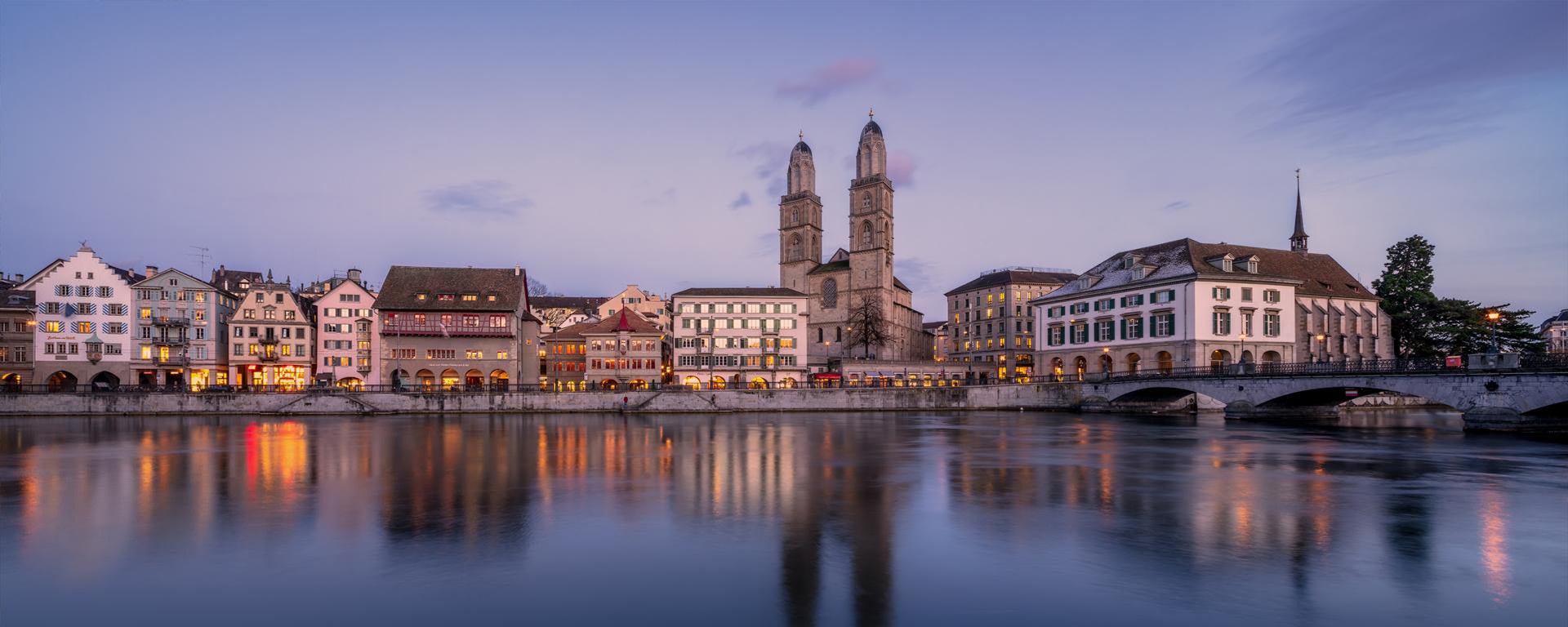 Vontobel Securities in Zurich - Limmat with the city of Zurich in the background