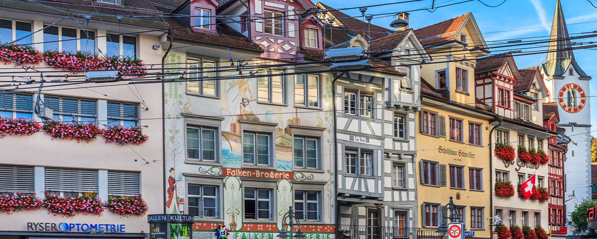 Vontobel in St. Gallen - View of a house front in St. Gallen