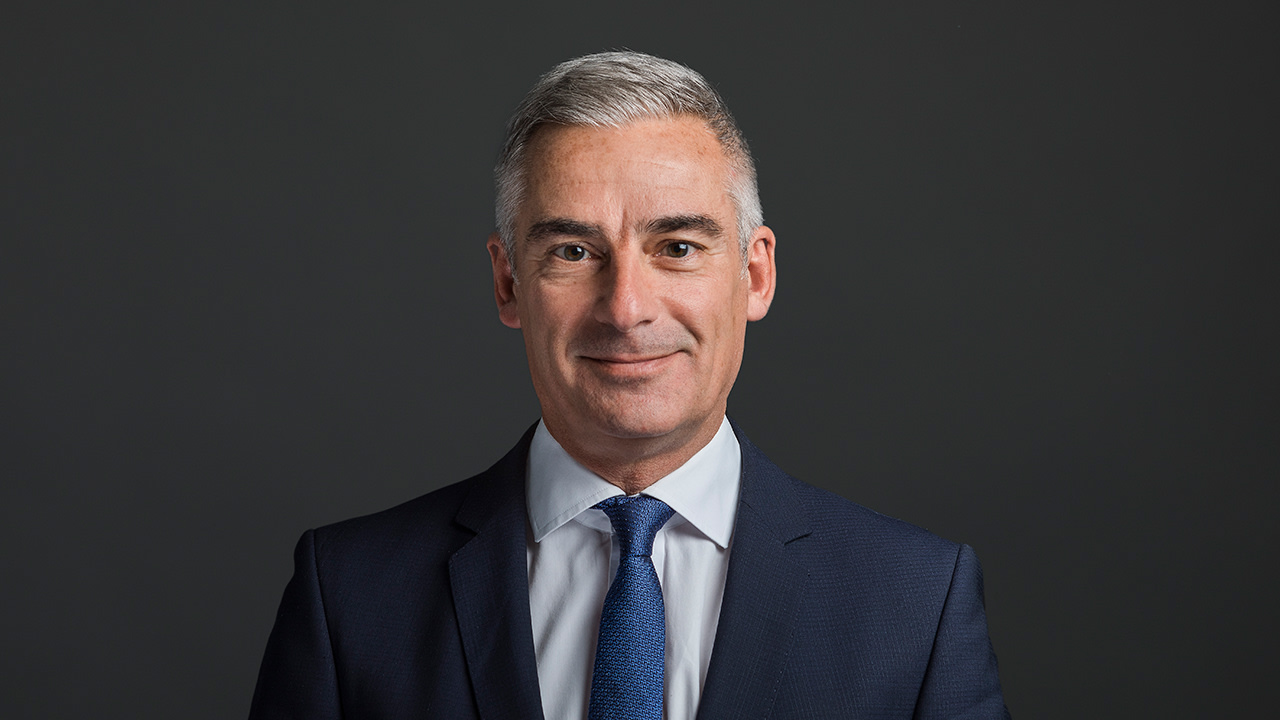 Portrait of Stefan Loacker, Member of the Risk and Audit Committee