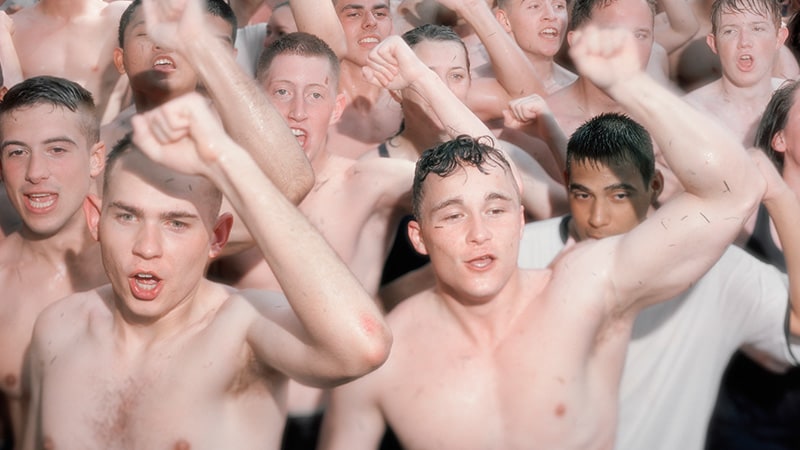 Art Vontobel Concealer - Men who don't wear a T-Shirt and raise their hand.