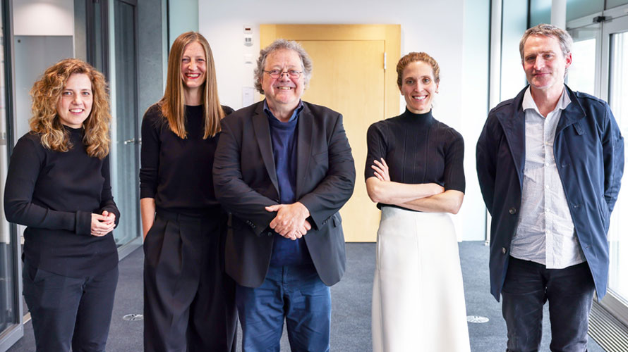 A New Gaze 4 - Ein Foto mit fünf Jury-Mitglieder