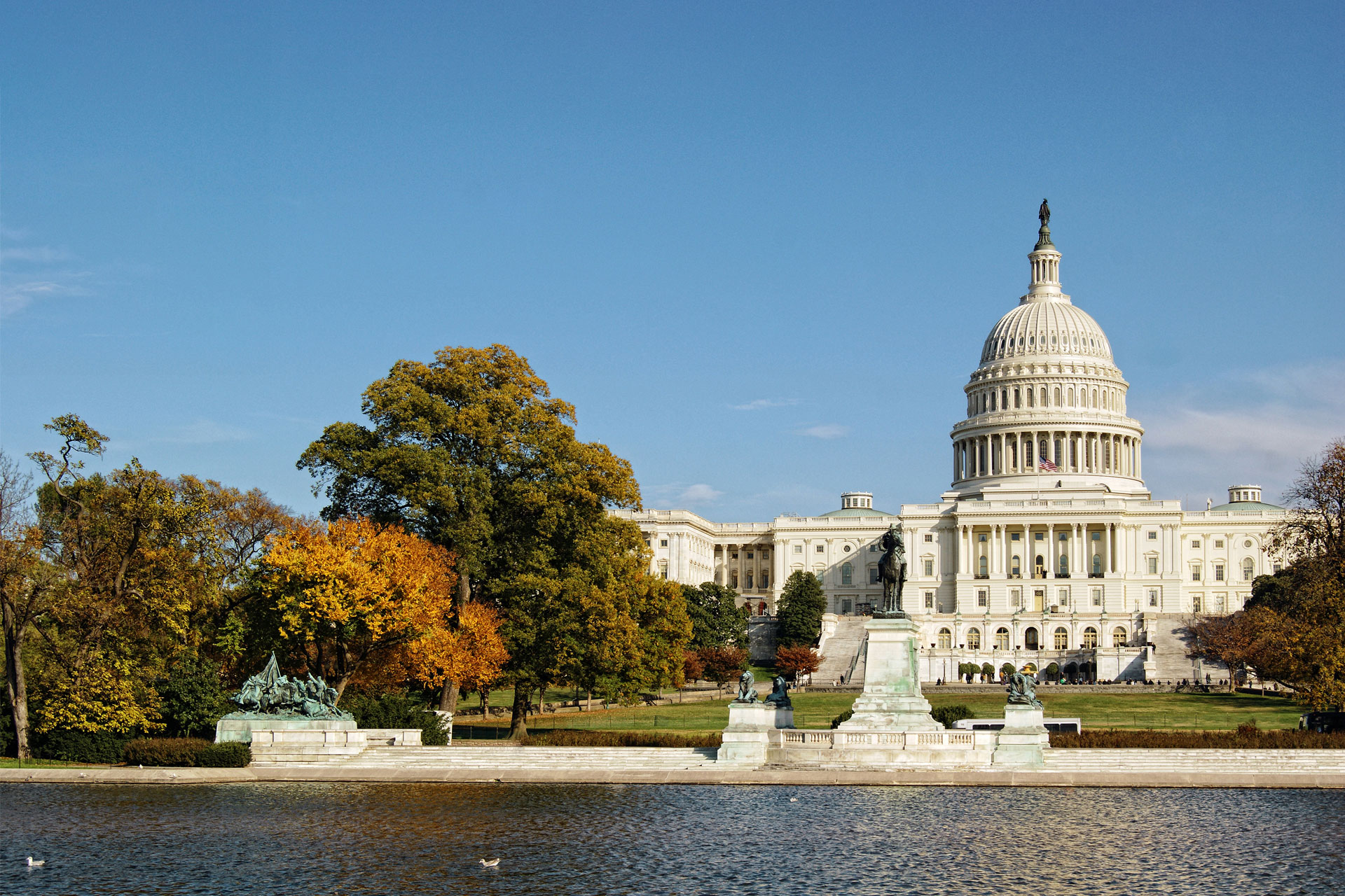 Frontal view of the Capitol in the United States. Symbolic image for the upcoming US presidential elections in 2024.