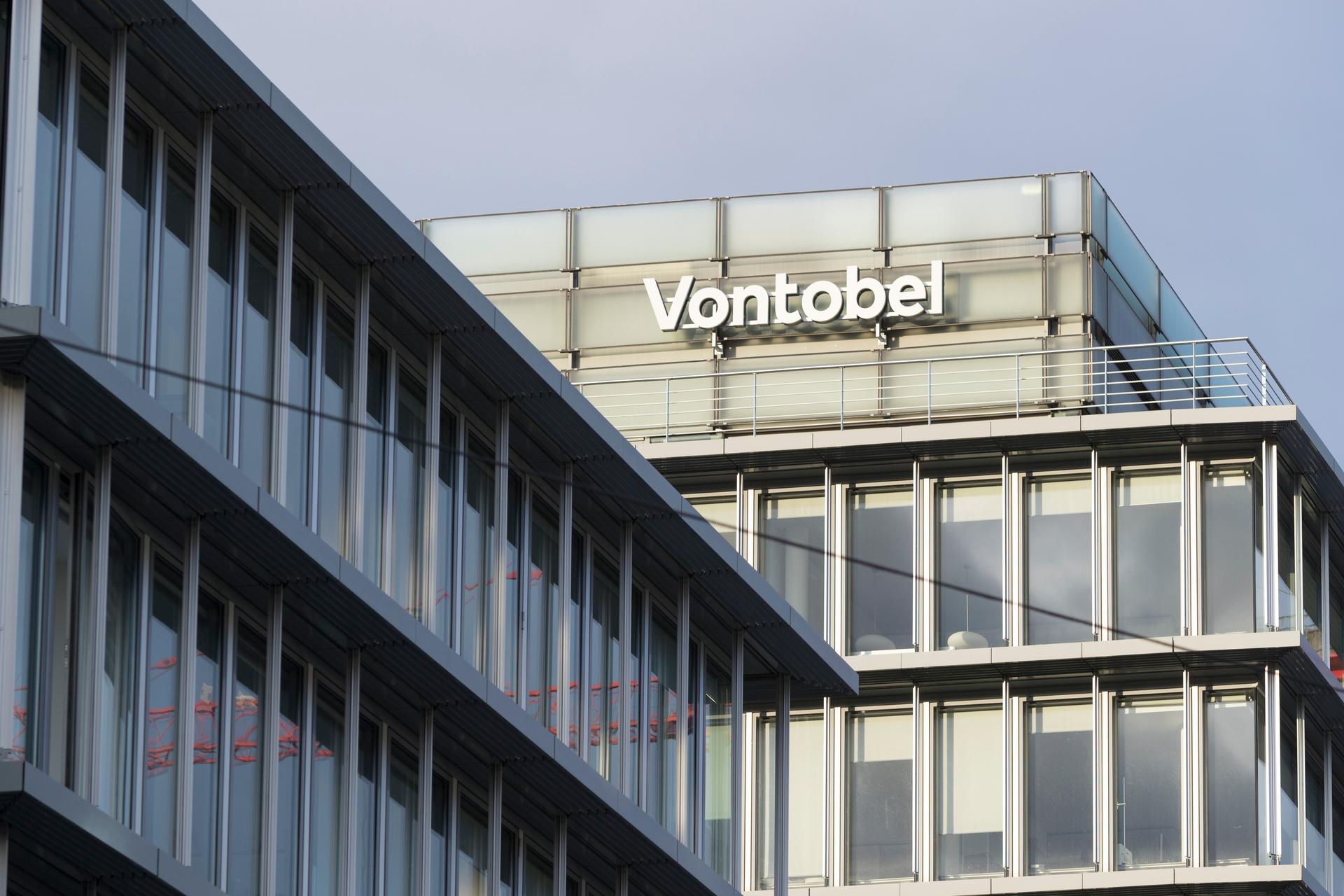 Vontobel Holding AG in Zurich - close-up of the logo on the Vontobel main building